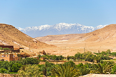 Snow capped High Atlas Mountains from Kasbah Ait Ben Haddou, near Ouarzazate, Morocco, North Africa, Africa 