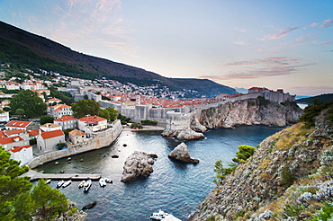 Dubrovnik Old Town and the City Walls at sunrise, from Fort Lovrijenac (St. Lawrence Fort), Dubrovnik, Dalmatian Coast, Adriatic, Croatia, Europe 