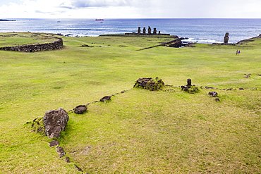 House foundation and six moai in the Tahai Archaeological Zone on Easter Island (Isla de Pascua) (Rapa Nui), UNESCO World Heritage Site, Chile, South America