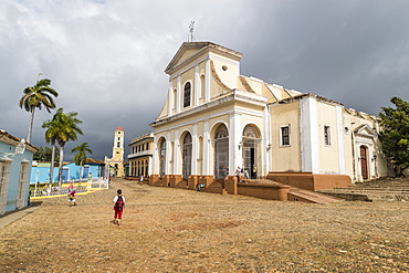 Exterior view of the Iglesia Parroquial de la Santisima, Trinidad, UNESCO World Heritage Site, Cuba, West Indies, Caribbean, Central America