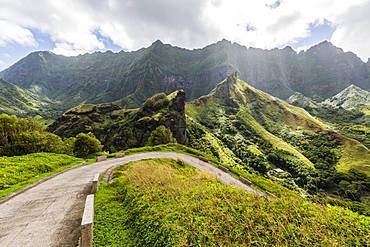 Winding mountain road from the town of Hanavave, Fatu Hiva, Marquesas, French Polynesia, South Pacific, Pacific