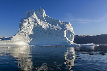 Grounded icebergs, Rode O (Red Island), Scoresbysund, Northeast Greenland, Polar Regions