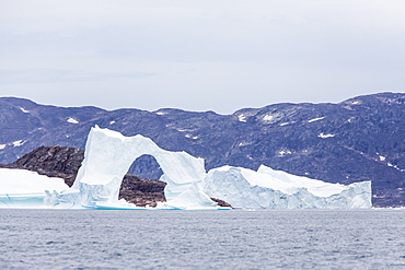 Grounded icebergs, Sydkap, Scoresbysund, Northeast Greenland, Polar Regions