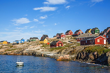 Inuit village, Ittoqqortoormiit, Scoresbysund, Northeast Greenland, Polar Regions