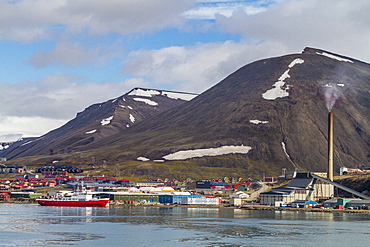 Longyearbyen, Spitsbergen Island, Svalbard Archipelago, Norway, Scandinavia, Europe 