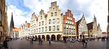 Market square with St Lambert's Church, Prinzipalmarkt, Muenster, North Rhine-Westphalia, Germany