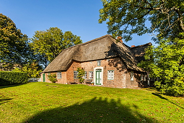 Frisian house with thatched roof, Keitum, Sylt, Schleswig-Holstein, Germany