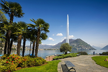 Lake shore in Paradiso, Lugano, Lake Lugano, canton of Ticino, Switzerland