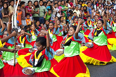 Folklore Dancers in the historical city of Vigan City, UNESCO World Heritage Site, Ilocos Sur province, on the main island Luzon