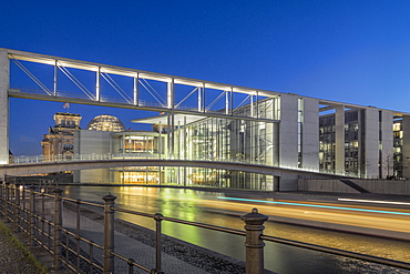 Government district in the evening, Paul Loebe building, Spree, Berlin, Germany