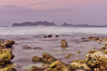 Coral rocks at beach at sunset, sea, Sandy Island, Carriacou, Grenada, Lesser Antilles, West Indies, Windward Islands, Antilles, Caribbean, Central America