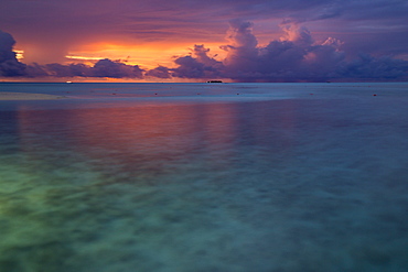 Sunset at Meeru Island Resort, Meerufenfushi, North-Male-Atoll, Maldives