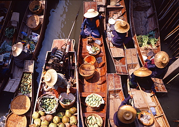 Thailand Damnoen Saduak floating market