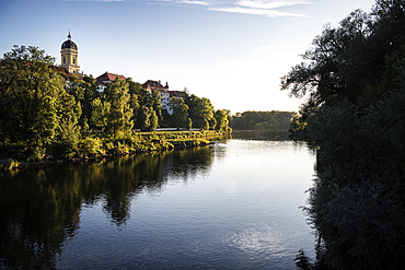 View over the Danube to the old town with the Hofkirche, Neuburg an der Donau, Neuburg-Schrobenhausen district, Bavaria, Germany