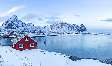 Fishing village of Reine on Lofoten Islands at night, Reine, Norway