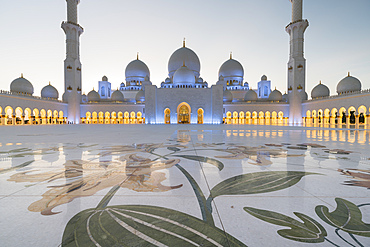 Sheikh Zayed Grand Mosque, Abu Dhabi, United Arab Emirates