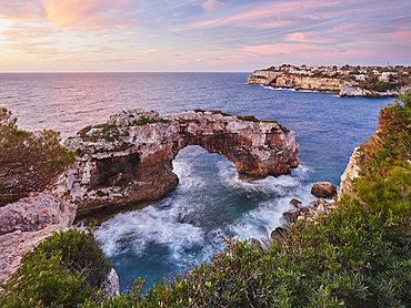 Es Pontas rock arch near Santanyi, Mallorca, Balearic Islands, Catalonia, Spain