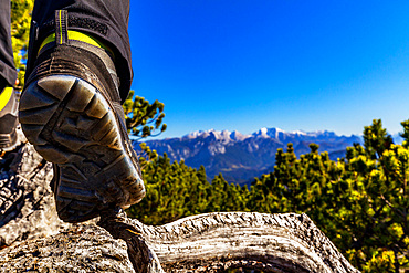 Hike with sturdy shoes and view into the Steinerne Meer in summer, Chiemgau, Bavaria, Germany, Pinzgau, Salzburg, Austria