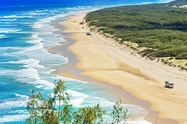 Seventy Five Mile Beach, Fraser Island, Queensland, Australia