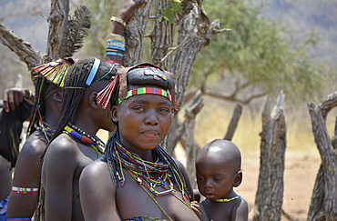 Angola; in the western part of the province of Cunene; Mucohona women; small ethnic group in the southwest of Angola