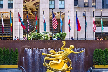 New York City, Manhattan, Midtown, Rockefeller Center, Sunken Garden with Gilded Prometheus, General Electric Building