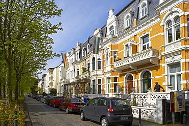 Villas at the Popplsdorfer Allee in Bonn, spring, morning, North Rhine- Westfalia, Germany, Europe