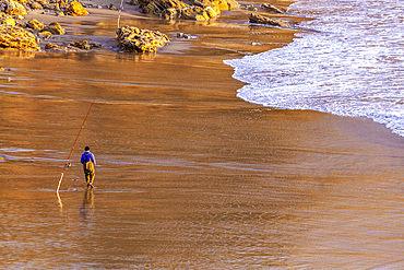 Europe, Portugal, Algarve, Atlantic coast, people on the beach