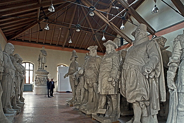 Lapidarium, in former pump house, knights, angels, kings, Berlin
