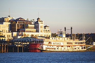 View of the Mississippi and downtown New Orleans, Louisiana, USA