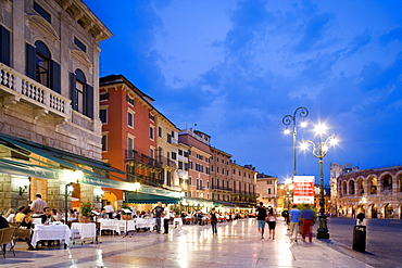 Restaurants, Piazza Bra, Verona, Veneto, Italy