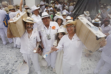 Talcum powder battle, local festival, revival of the homecoming for emigrants, Fiesta de los Indianos, Santa Cruz de La Palma, La Palma, Canary Islands, Spain, Europe