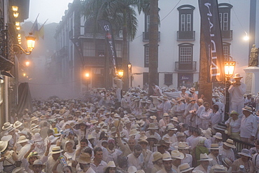 Traditional talcum powder festival to celebrate the homecoming from the colonies, Fiesta de los Indianos, Santa Cruz de La Palma, La Palma, Canary Islands, Spain, Europe