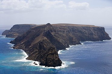 llheu de Baixo ou da Cal Island, Porto Santo, near Madeira, Portugal