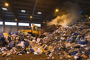 sorting at the waste disposal centre in Lahe Hanover, Lower Saxony, Germany