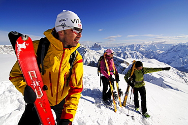 Ski Tour, Duerrenstein, Hochpuster Valley, South Tyrol, Italy, model released