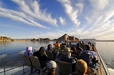 Boat trip, Lake Powell, Glen Canyon, Arizona, USA