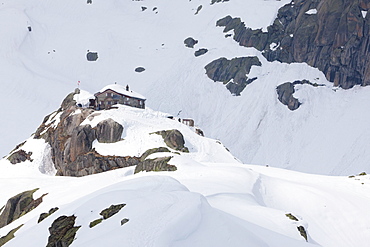 Albert Heim mountain lodge, Urner Alps, Canton of Uri, Switzerland