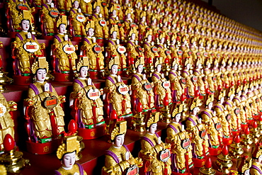 Statues of the goddess Mazu at the main temple Mazu miao, Mazu island, Meizhou Island, Fujian province, China, Asia