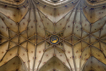 Heilig Kreuz Muenster in Schwaebisch Gmuend, Baden-Wuerttemberg, Germany, Europe