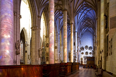 Interior view of Ulm Minster, Ulmer Muenster, Ulm, Baden-Wuerttemberg, Germany, Europe