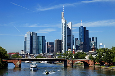 View over river Main with Old Bridge to skyline, Frankfurt am Main, Hesse, Germany