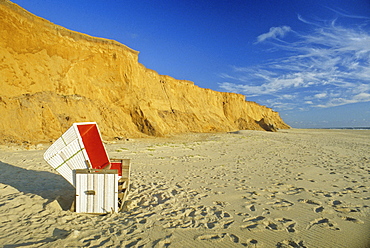 Beach chair at Red Cliff, near Kampen, Sylt, North Frisian Island, North Sea, Schleswig-Holstein, Germany