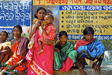 Tribal women at market, Tribal region in Koraput district in southern Orissa, India, Asia