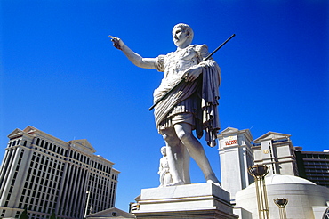 Statue and exterior view of Hotel and Casino Cesar's Palace, Las Vegas, Nevada, USA, America