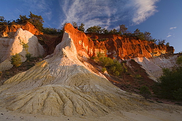 Colorado Provencal, rocks of ochre under a blue sky, Rustrel, Vaucluse, Provence, France