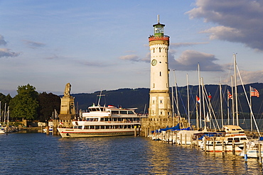 Port entrance with New Lindau Lighthouse and Bavarian Lion, Lindau, Bavaria, Germany