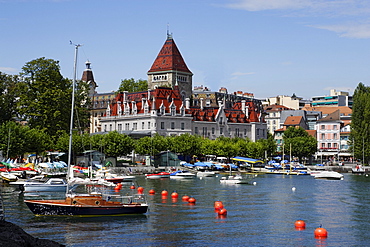 View over lake Geneva to Chateau d'Ouchy, Lausanne, Canton of Vaud, Switzerland