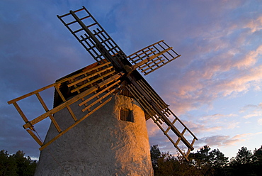 Windmill near Djauvik, Gotland, Sweden, Scandinavia, Europe