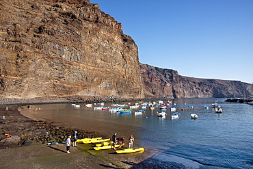 Boats at harbour in the sunlight, Playa de Vueltas, Valle Gran Rey, La Gomera, Canary Islands, Spain, Europe