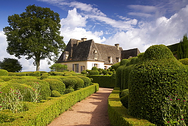 Les Jardins de Marqueyssac, near Beynac, The wy of St. James, Road to Santiago, Chemins de Saint-Jacques, Via Lemovicensis, Beynac, Dept. Dordogne, RâˆšÃ‰Â¬Â©gion Aquitaine, France, Europe